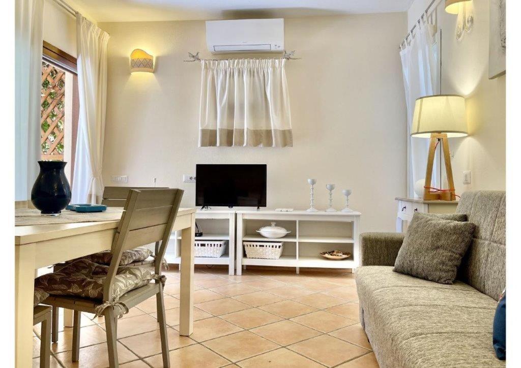 Le Residenze Sul Mare B6 Apartment ปอร์โตออตติโอลู ภายนอก รูปภาพ