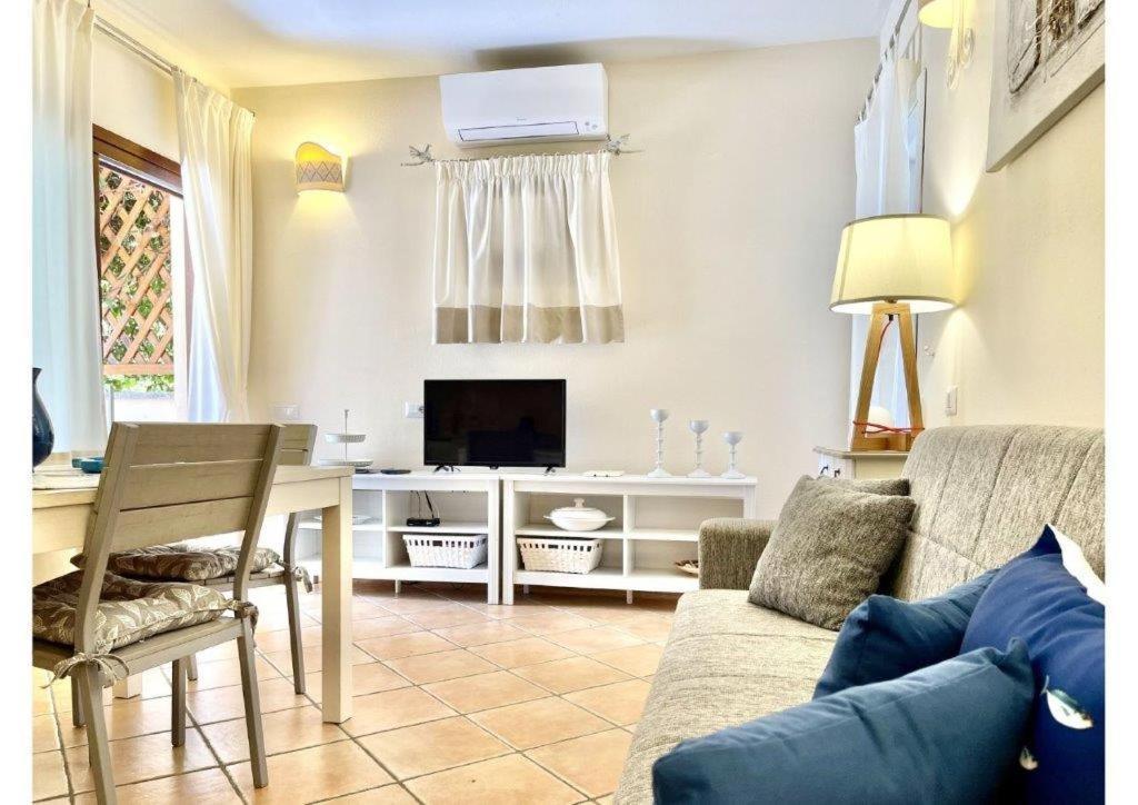 Le Residenze Sul Mare B6 Apartment ปอร์โตออตติโอลู ภายนอก รูปภาพ